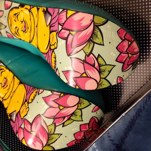 Taylor Says 7.5 Green Heels - Picture 3 of 11